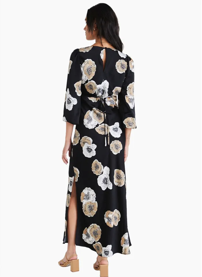 Among The Brave Phoenix Black Floral Satin Ls Bias Midi Dress / Black