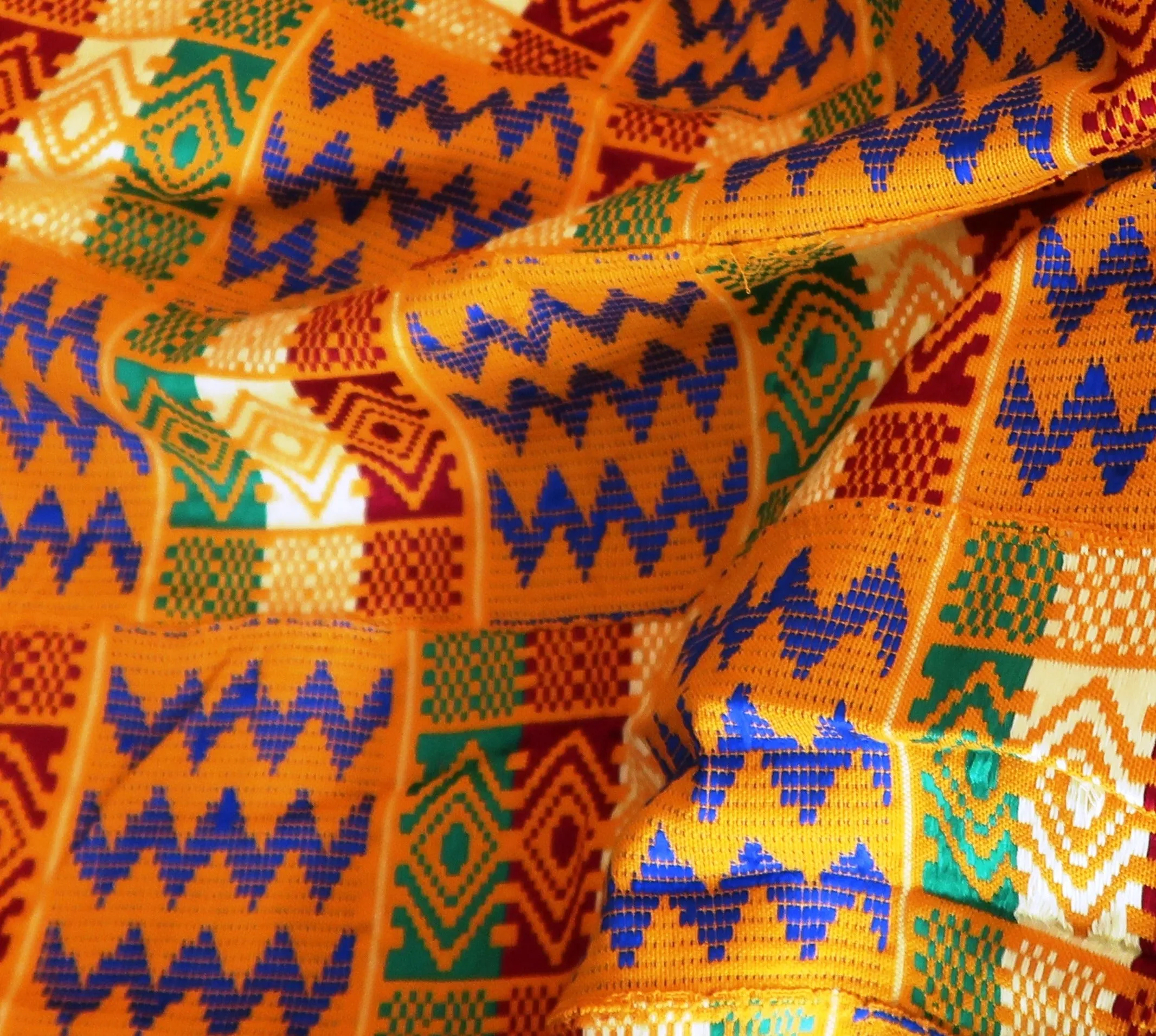 Pièce de Kente traditionnel Yaa tissé à la main orange (Bonwere, Ghana)