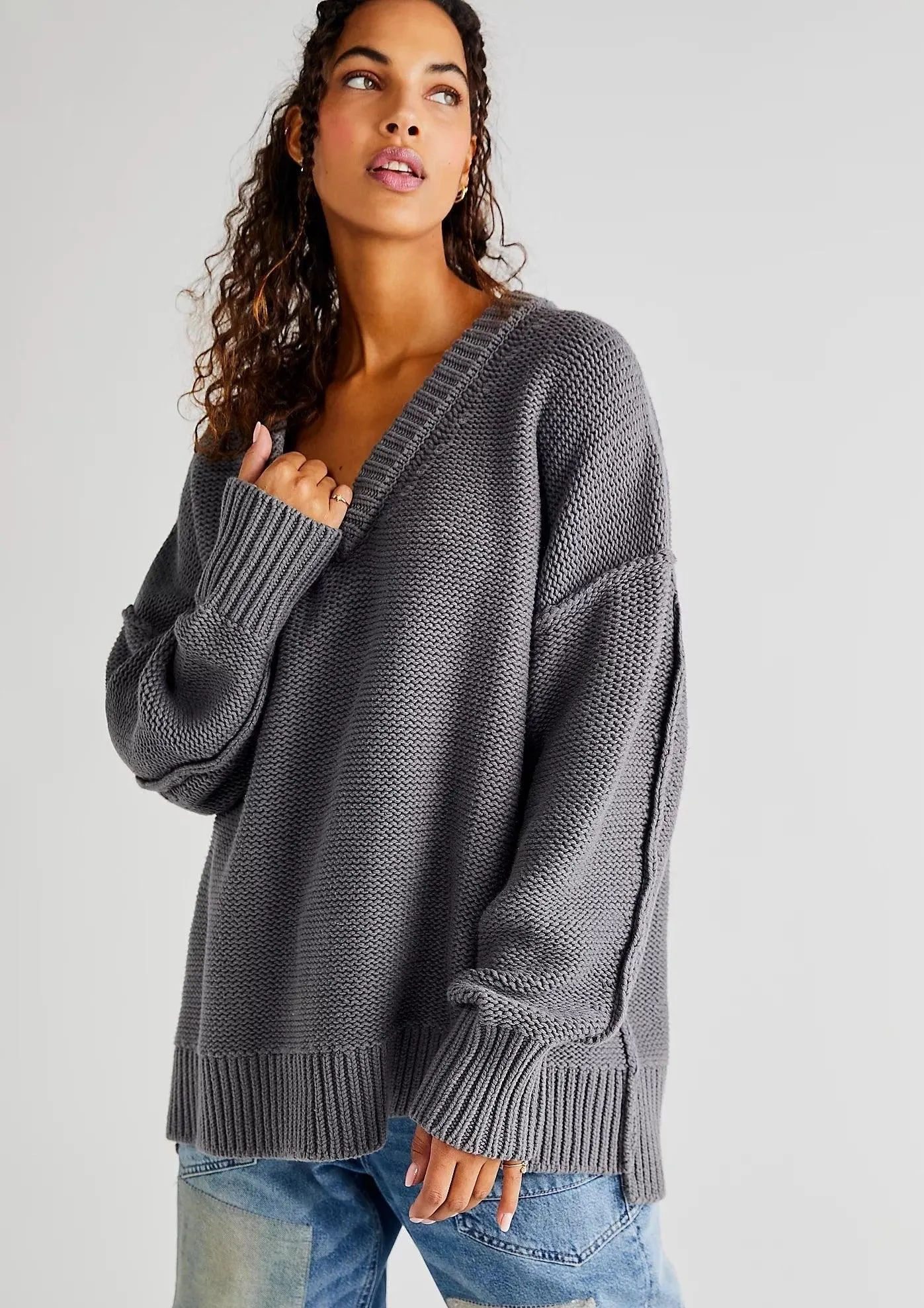 V-Neck Jumper in Charcoal